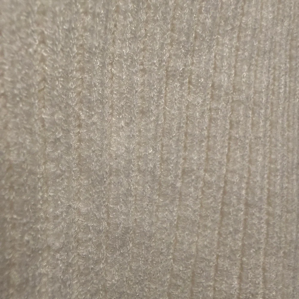 Women’s Cream Ribbed Button-Front V-Neck Top